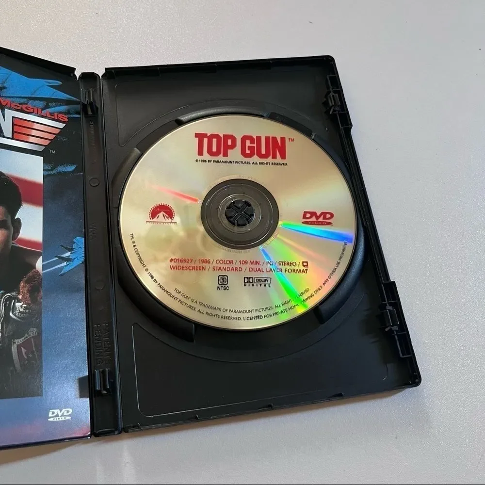 Top Gun DVD with Tom Cruise, Kelly McGillis, Val Kilmer. Action Drama Movie
